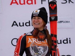 Valerie Grenierová vyhrala obrovský slalom v slovinskej Kranjskej Gore 2024.