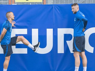 Stanislav Lobotka a Milan Škriniar