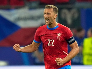 Tomáš Souček v zápase Česko - Turecko na EURO 2024.