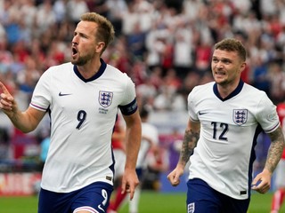 Futbalisti Anglicka sa tešia z gólu. 