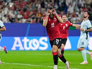 Georges Mikautadze sa teší po strelenom góle v zápase Gruzínsko - Portugalsko v skupine F na EURO 2024.