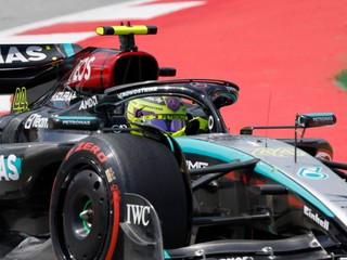 Britský pilot formuly 1 Lewis Hamilton počas Veľkej ceny Španielska 2024.