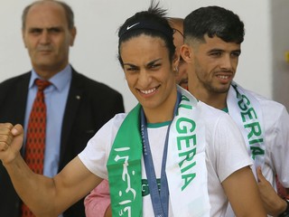 Imane Khelifová po návrate z letných olympijských hier v Paríži.