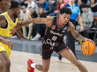 Momentka zo zápasu Inter Bratislava - Bamberg Baskets.