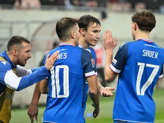 Radosť hráčov Slovenska po strelení gólu na 1:0 počas zápasu C-divízie Ligy národov (LN) Slovensko - Estónsko.