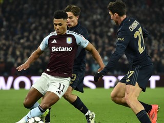 Fotka zo zápasu Aston Villa - Juventus FC.