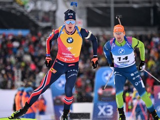 ONLINE: Preteky s hromadným štartom mužov dnes na MS v biatlone 2025.