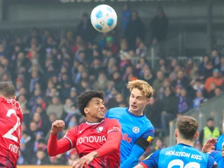 Fotka zo zápasu Holstein Kiel - VfL Bochum.