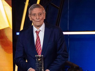 Na snímke Dušan Radolský počas odovzdávania ocenení na galavečeri Futbalista roka 2024.