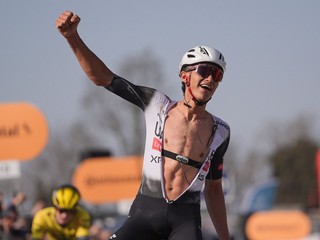 Mexičan Isaac Del Toro.