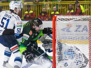 Útočník Žiliny Alexander Avcin v zápase proti HK Nitra. 