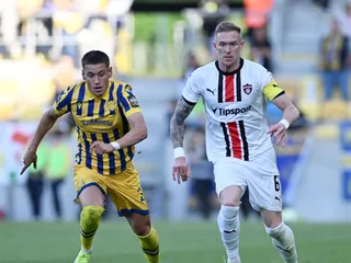 Vľavo hráč DAC Damir Redzic a kapitán Trnavy Roman Procházka.