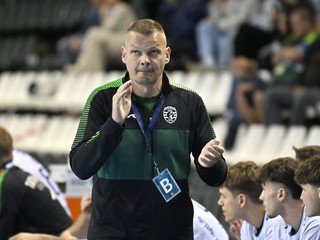 Tréner Radoslav Antl počas zápasu Tatran Prešov - MŠK Považská Bystrica v 1. finále play-off Niké Handball extraligy.