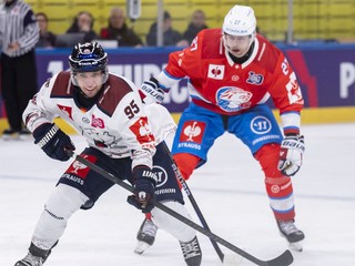 Fotka zo zápasu Ligy majstrov ZSC Lions Zurich - Eisbearen Berlin.