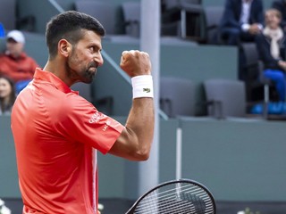 Srbský tenista Novak Djokovič počas turnaja v Ženeve.