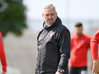 Tréner Michal Ščasný počas tréningu FC Spartak Trnava.