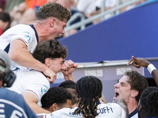 Gólová radosť na 2:1 pre Aglicko počas semifinále Anglicko - Holandsko na majstrovstvách Európy hráčov do 21 rokov v Bratislave