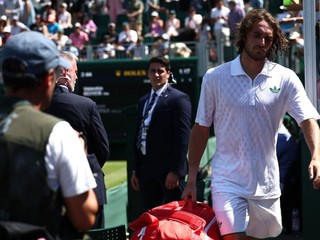 Stefanos Tsitsipas skončil na Wimbledone 2025 už v prvom kole