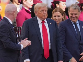 Prezident FIFA Gianni Infantino (vľavo) a prezident USA Donald Trump.