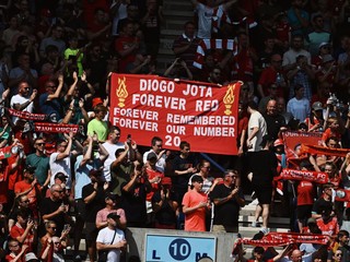 Fanúšikovia Liverpoolu. 