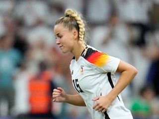 Kapitánka nemeckej futbalovej reprezentácie Giulia Gwinnová.