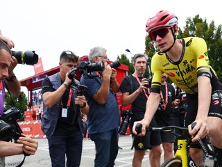 Dánsky cyklista Jonas Vingegaard počas pretekov Vuelta a España 2025. 