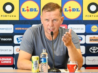 Tréner slovenskej futbalovej reprezentácie hráčov do 21 rokov Jaroslav Kentoš.