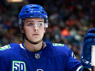 Jake Virtanen v drese Vancouveru Canucks. 