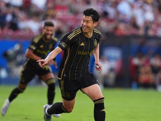 Son Heung-min oslavuje vstrelený gól za LAFC.