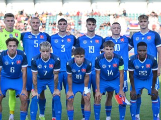 Základná jedenástka reprezentácie Slovenska U21 pred kvalifikačným zápasom na ME 2027 hráčov do 21 rokov D-skupiny Slovensko - Andorra.