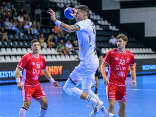 Slovenský hádzanár Lukáš Urban počas zápasu Tatran Prešov - MŠK Považská Bystrica. 