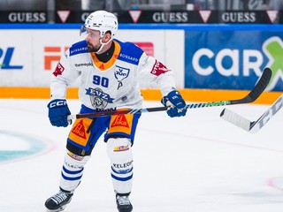 Tomáš Tatar v drese Zugu. 