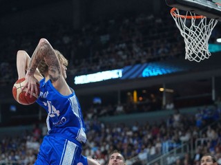 Miikka Muurinen počas ME v basketbale 2025.