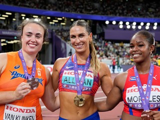 Medailistky v disku na MS v Tokiu 2025.