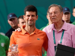 Zľava Novak Djokovič a Nikola Pilič.