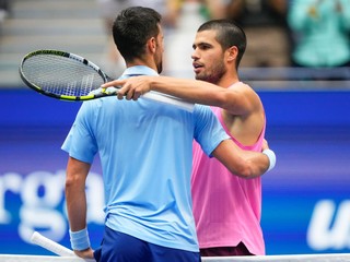 Novak Djokovič a Carlos Alcaraz po semifinále US Open 2025