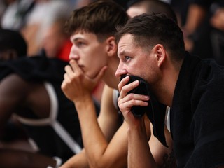 Na snímke v popredí Marek Jašš (Prievidza) počas odvetného kvalifikačného zápasu Európskeho pohára FIBA (EP FIBA) medzi BC Prievidza - KK Cibona Záhreb.
