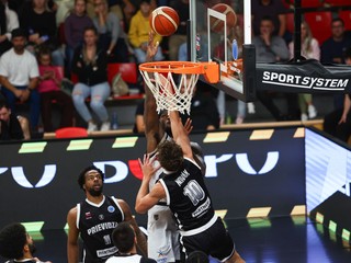 Fotka zo zápasu Kervanos BC - Prievidza BC.