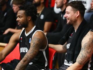 Femi Odukale a Marek Jašš (obidvaja Prievidza).