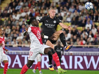 Erling Haaland (vpravo) v zápase Manchester City - Monaco