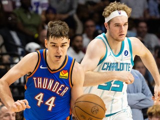 Nikola Topič v drese Oklahomy.