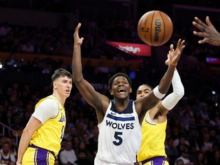 Anthony Edwards v zápase NBA proti Los Angeles Lakers.