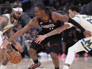 Tyrese Maxey, Gary Trent Jr. a Ryan Rollins.