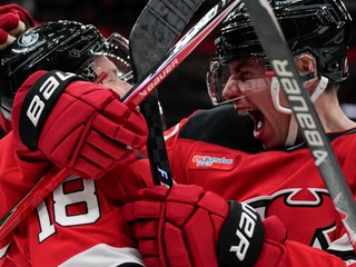 Slovenský hokejista v drese New Jersey Devils Šimon Nemec.