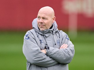 Hlavný tréner Dánska Brian Riemer.