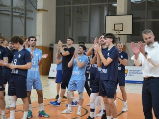 Na snímke hráči Bratislavy sa tešia z víťazstva.