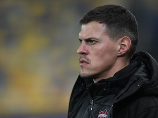 Tréner Trnavy Martin Škrtel počas zápasu 17. kola futbalovej Niké ligy medzi FC DAC 1904 Dunajská Streda - FC Spartak Trnava.