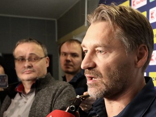 Hlavný tréner slovenskej hokejovej reprezentácie Vladimír Országh počas mediálneho programu slovenskej hokejovej reprezentácie v príprave na turnaj Vianočný Kaufland Cup 2025.