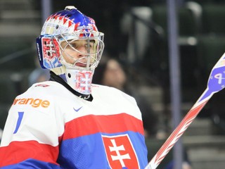 Brankár Michal Prádel v zápase Slovensko - Nemecko na MS v hokeji hráčov do 20 rokov 2026.