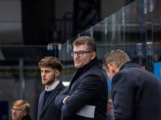 V strede Jozef Budaj.